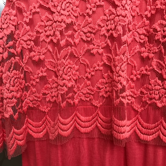 NWT- IRIS- CORAL MAXI DRESS W/LACE BODICE - Picture 4 of 6
